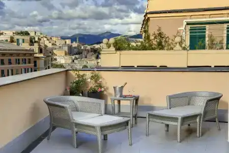 Melia Genova - 18