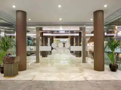 Novotel Jakarta Cikini - 10