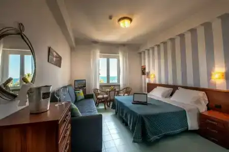 Grand Excelsior - 31