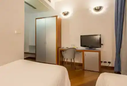 Best Western Plus Plaza Napoli - 13
