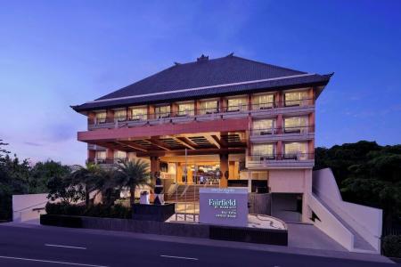 Fairfield by Marriott Bali Kuta Sunset Road - 1