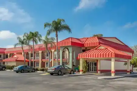 Super 8 By Wyndham Clearwater/Us Hwy 19 N - 11