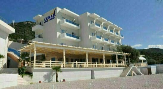 Coral & Resort - 38