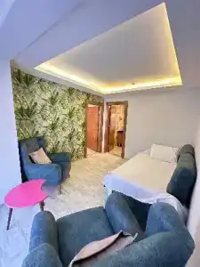 Mogons Exclusive - 23