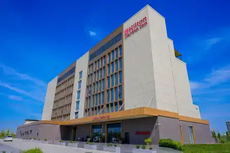 Hilton Garden Inn Samarkand Afrosiyob - 13