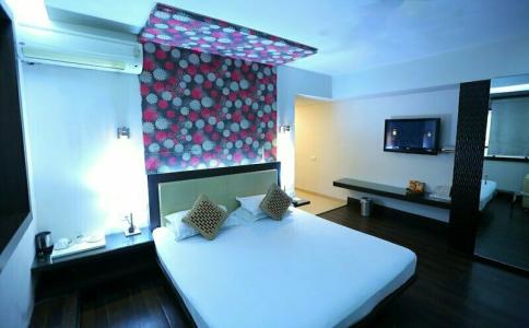 VIP International - 43