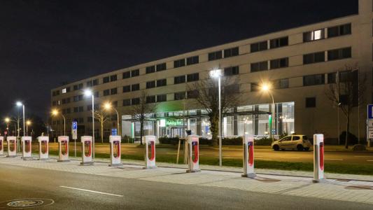 Holiday Inn BERLIN AIRPORT - CONF CENTRE by IHG - 2