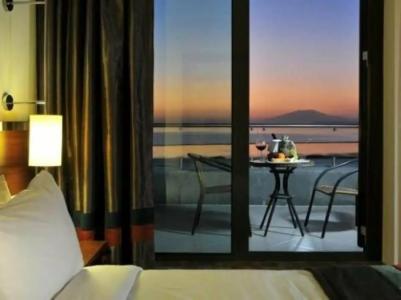 DoubleTree by Hilton Van - 30