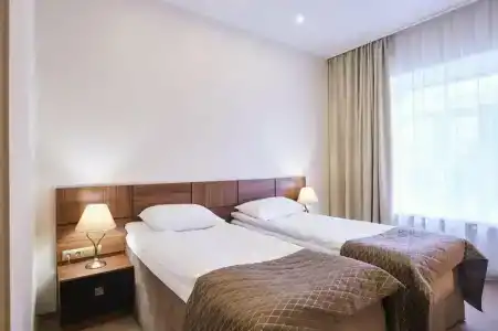 Дипломат - 71