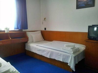 Botel Lisa - 16