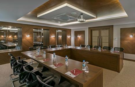 B Business & Spa - 37