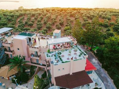 Apollo Resort Art - 47