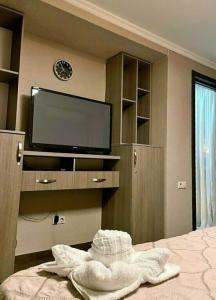 Barsuna Bar Boutique - 44