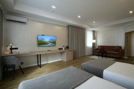 Golden Dragon ApartHotel - 8