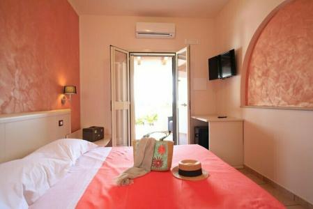 B&B Hibiscus - 45