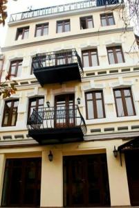 Barsuna Bar Boutique - 45