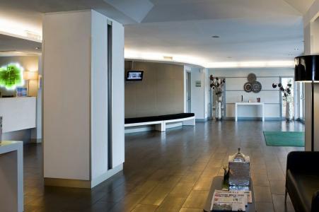 Holiday Inn Naples by IHG - 20