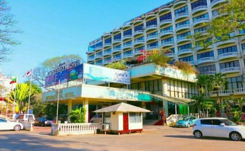 Yangon International - 44
