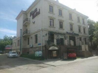 Plaza - 25