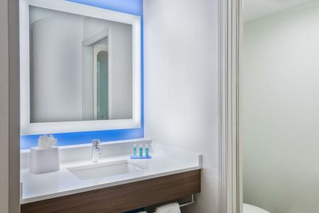 Holiday Inn Express & Suites NEAREST UNIVERSAL ORLANDO by IHG - 23