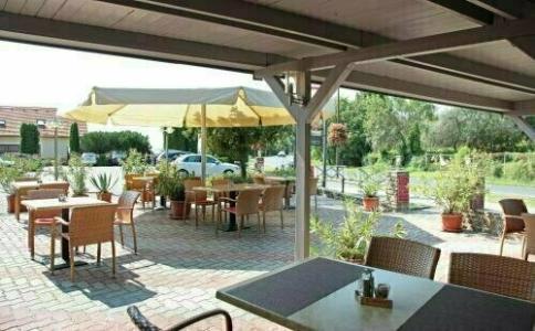 Adler & Restaurant - 1