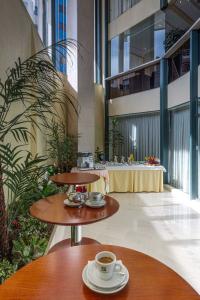 Holiday Inn Lisbon by IHG - 5