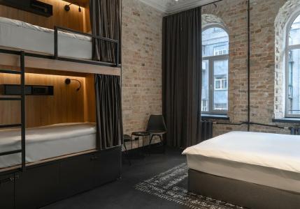 Globe Runner & Hostel Kyiv City Center - 23