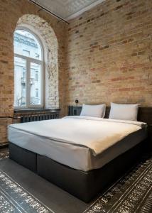 Globe Runner & Hostel Kyiv City Center - 49