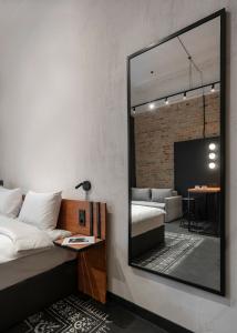 Globe Runner & Hostel Kyiv City Center - 62