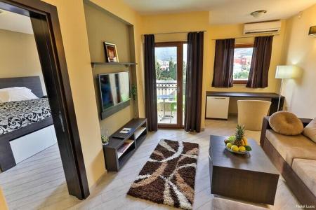 Lucic Rooms & Suites - 8