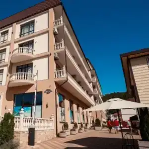 Golden Resort - 2