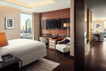 The Ritz-Carlton - 13