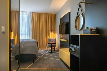 Holiday Inn - the niu, FURY ASCHHEIM MESSE by IHG - 48