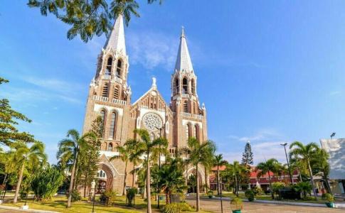Yangon International - 48