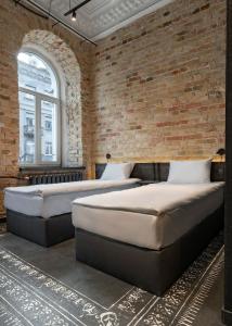 Globe Runner & Hostel Kyiv City Center - 67