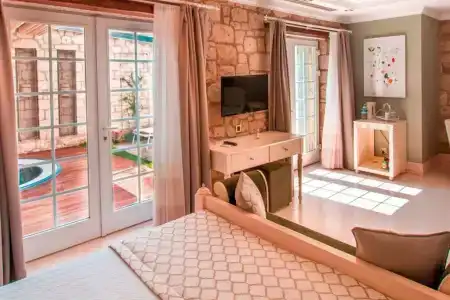 Alakapi Otel  Alacati - 1