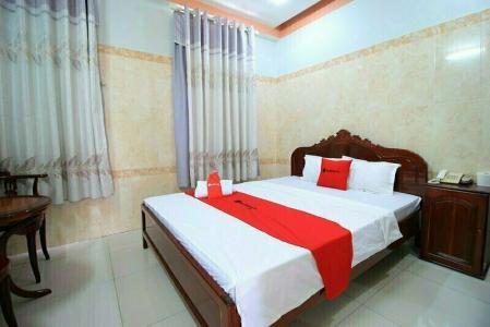 Chin Sao Nguyen Thi Thap - 12