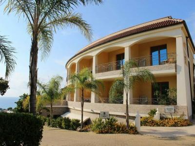 Blu Tropical Resort - 18