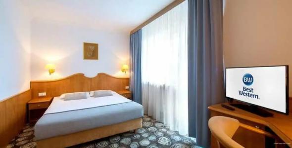 Best Western Cristal - 75