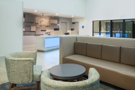 Holiday Inn Express & Suites NEAREST UNIVERSAL ORLANDO by IHG - 10