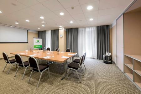 Holiday Inn Naples by IHG - 11