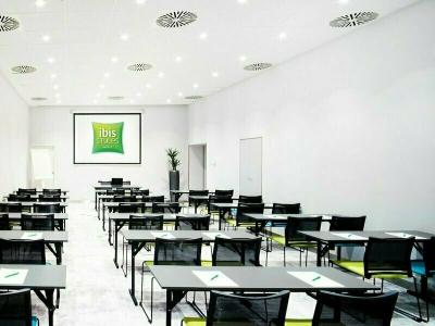 Ibis Styles Budapest Center - 48