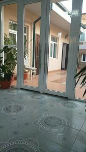 Globus Avenue - 26