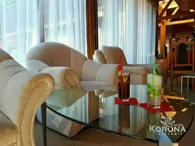 Korona - 4