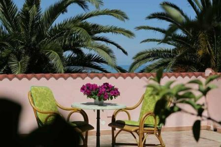 B&B Hibiscus - 46