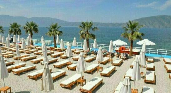Coral & Resort - 41