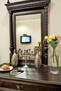 Theatre Boutique Apart-Hotel - 36