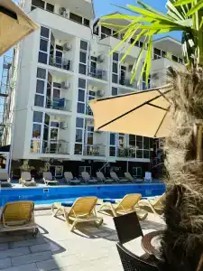 Lazurnoe Okno Guest House - 43