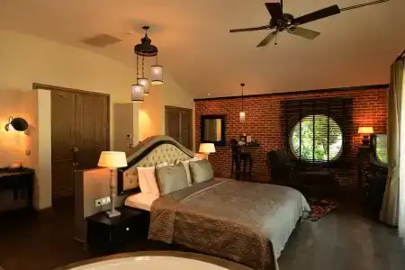 Yacht Classic - Boutique Class - 48