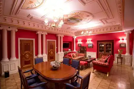 Бутик Дворец Трезини - 1